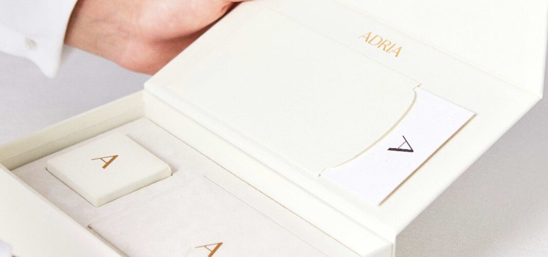 ADRIA The Ring Box: Experiencia de lujo para el compromiso perfecto