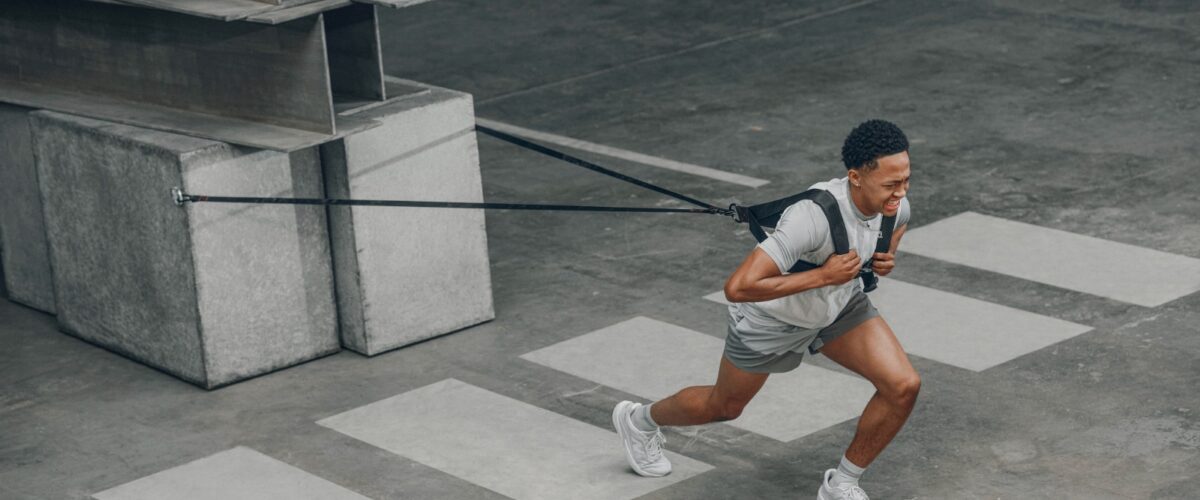 New Balance rinde homenaje a su legado y evolución de marca con «Grey Days»